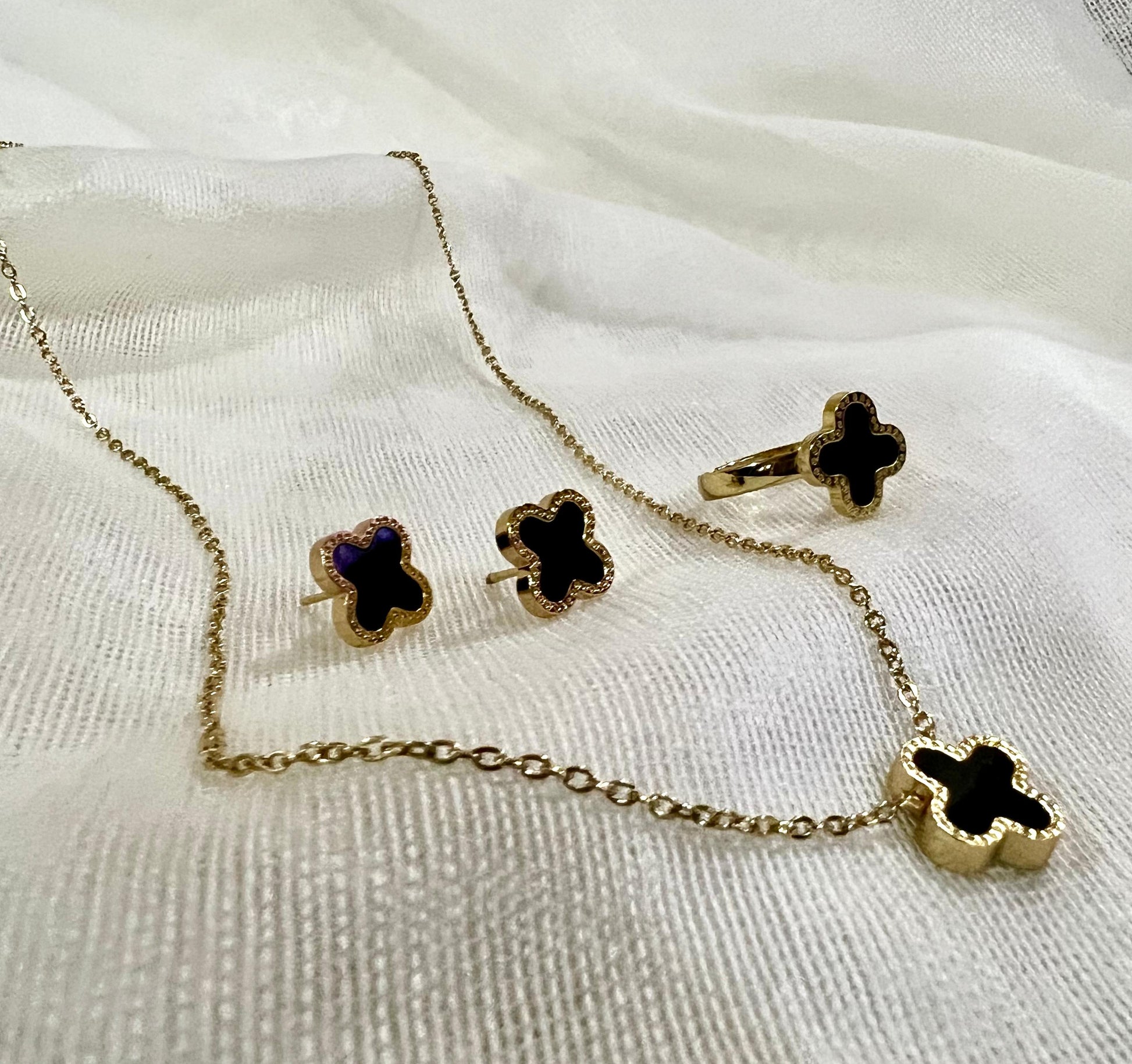 Golden Black locket set